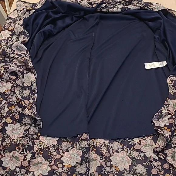 LIKE NEW Altar'd State Floral Print High Low Floral Short Sleeved Dress - Picture 7 of 12